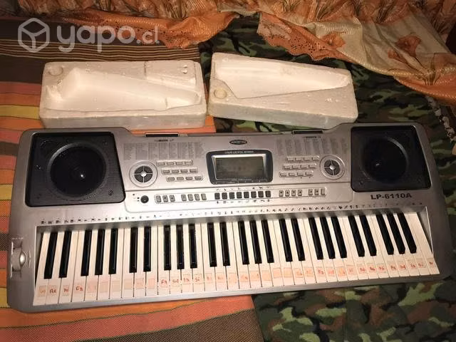 Teclado agostini
