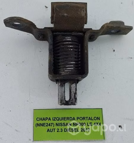 Chapa Izquierda Portalón (NNE247) Nissan NP300 LE