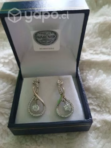 Set de aros y anillo de plata (925)