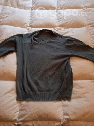 5 sweaters en buen estado todos a 15000 - Imagen 5