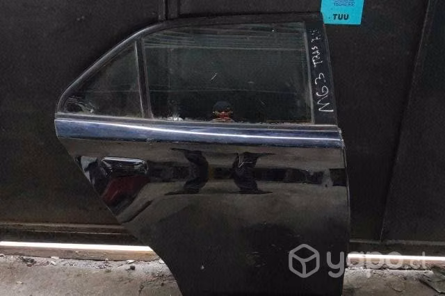 Puerta trasera derecha mg3