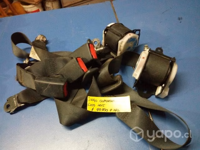 Juego de cinturones traseros Mitsubishi L200 2012