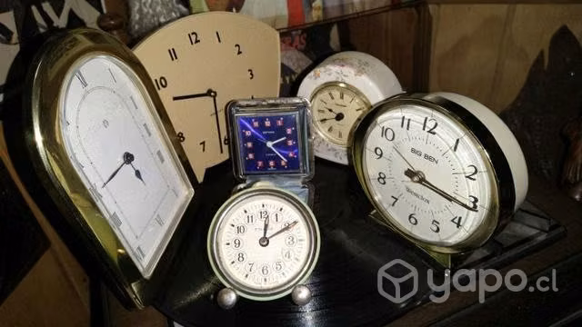 Antiguos relojes retro vintage decoracion u adorno