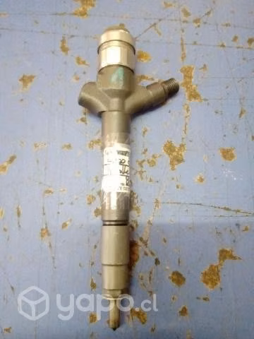 Inyector euro5 con detalle L200 2015