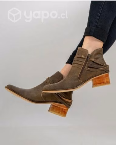 Botin cuero