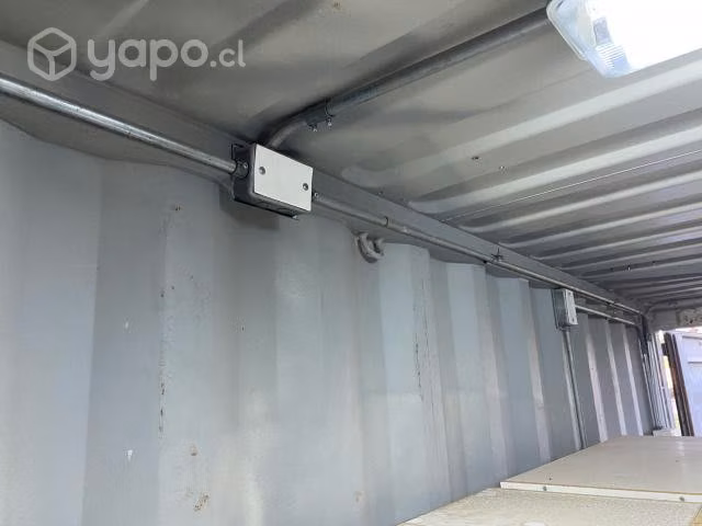 Conteiner 40 pies piso madera y sistema electrico
