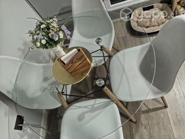 Sillón y Mesa