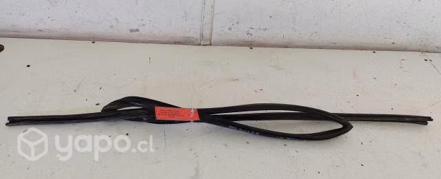 Goma Vidrio Puerta Tras Izq Mitsubishi L200 2015