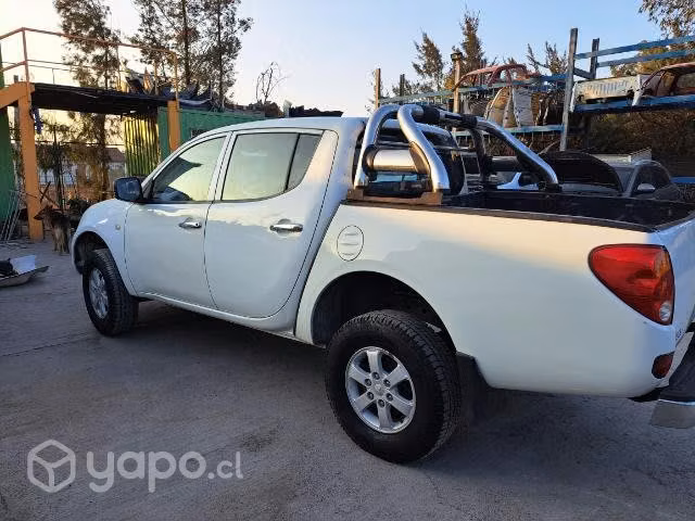 Pick up mitsubishi l original