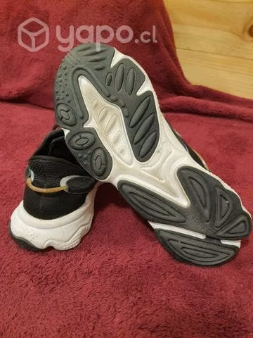 Adidas ozweego 42.5