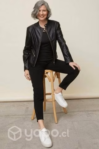 Hermosa chaqueta tipo biker Stefano Cocci