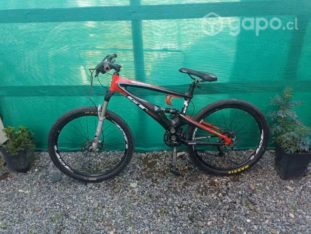 Bicicleta GT Marathon