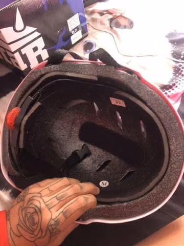 Casco rosado