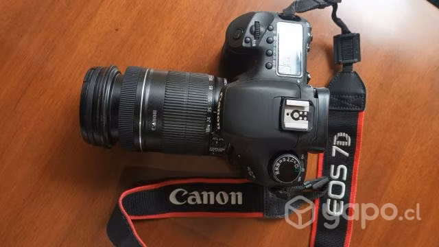 Cámara canon EOS 7D + 2 lentes y accesorios