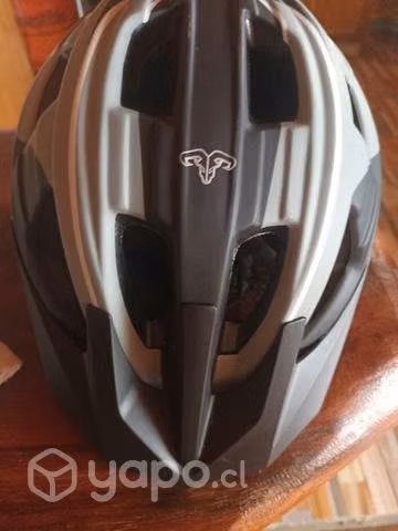 Casco .impecable ajustable