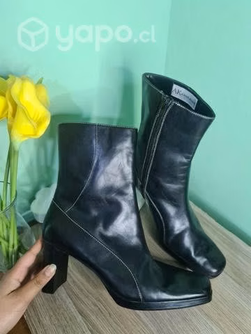Par de botas mujer