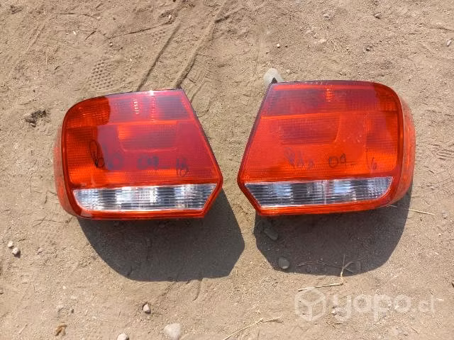 Foco trasero Volkswagen Polo del 09 al 16