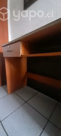 Escritorio sencillo y funcional - Imagen 4