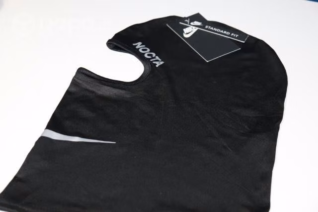 Pasamontañas Nike Nocta