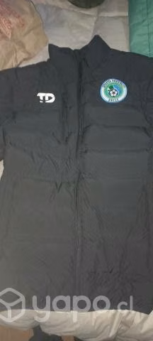 Chaqueta deportes puerto montt sin uso