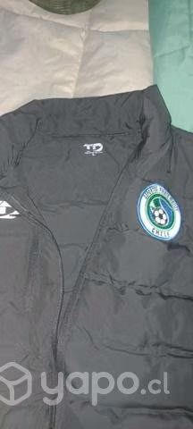 Chaqueta deportes puerto montt sin uso