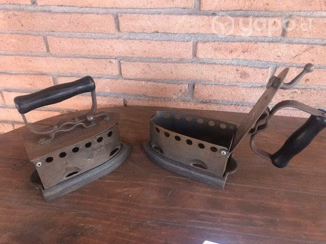 Par de antiguas planchas de fierro
