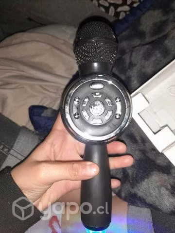 micrófono con luces