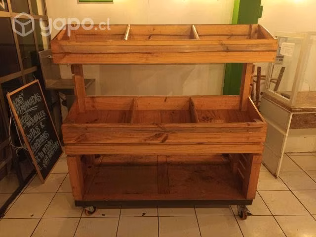Impecable frutero verdulero