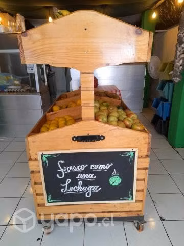 Impecable frutero verdulero