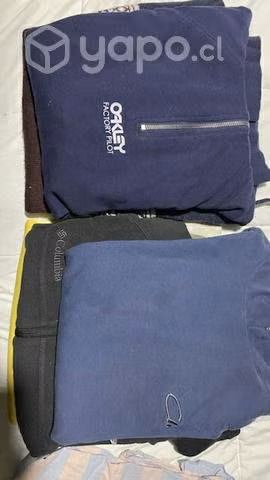 Lote de poleras más polerones - Imagen 4