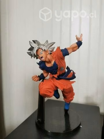Goku ultra instinto figura - Imagen 2