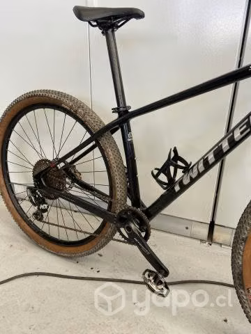 Bicicleta aro 29 karbon