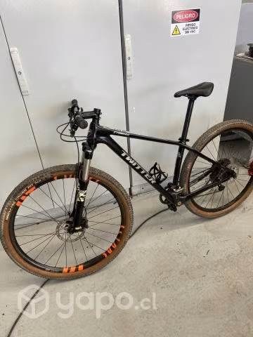 Bicicleta aro 29 karbon