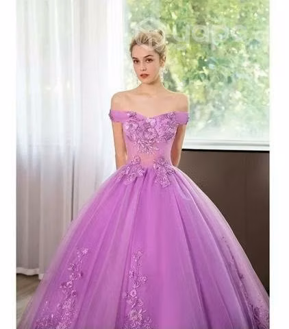 Hermoso vestido de quinceañera color lila