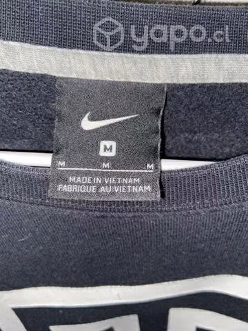 Poleron Nike negro Talla M - Imagen 2