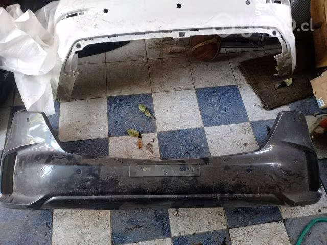 Mazda 3 2022 parachoque trasero original impecable