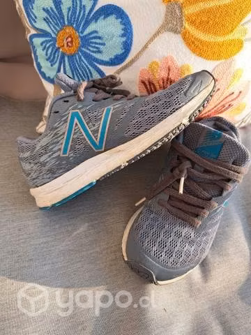Zapatillas now balance número 35 niño niña