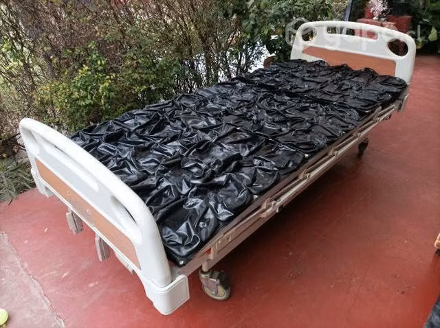 Cama Clínica Manual +Colchón +Colchón Antiescaras