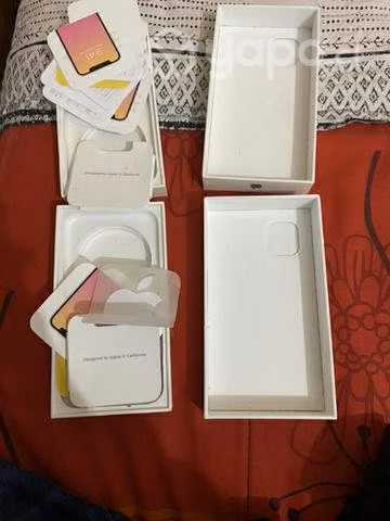 IPhone 11 (cajas) - Imagen 3