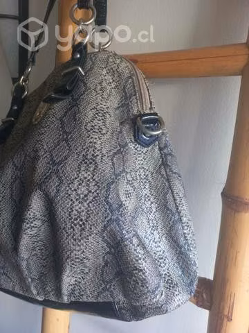 Cartera amplia
