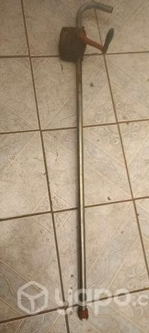 Bomba manual para extraer líquidos de tambor