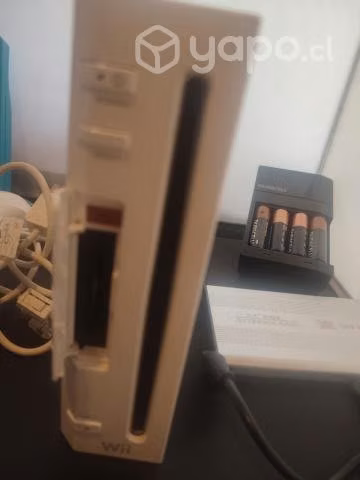 Nintendo WII con 3 joysticks y disco duro