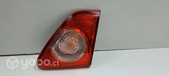 Foco trasero rh toyota corolla 10-13 RAK2.1