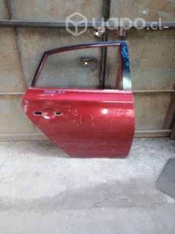 Puerta trasera derecha Nissan Sentra 2018 original