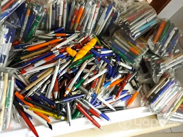 Colección de 2.200 lápices de diversos países
