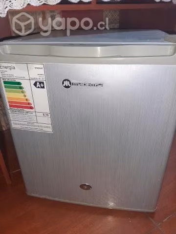 Refrigerador mademsa