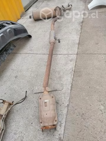 Linea de escape Mazda 3 2022