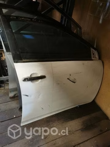 Puerta delantera RH Toyota corolla 2014 0