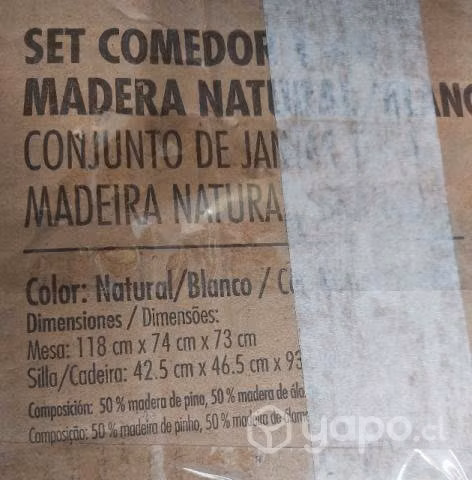 Mesa con 4 sillas nueva