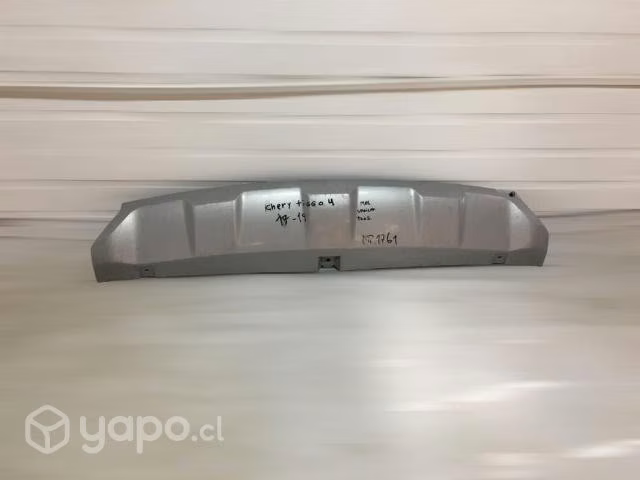 Moldura trasera chery tiggo 